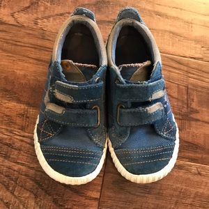 Boys navy stride rite sneakers. Size 9.5
